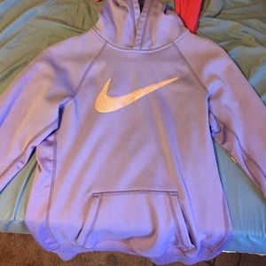 Nike therma fit sweatshirt