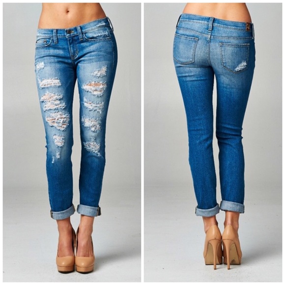 Boutique Denim - 🆕 Perfect Everyday Distressed Boyfriend Jeans