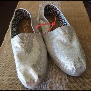 Toms silver glitter brand new.