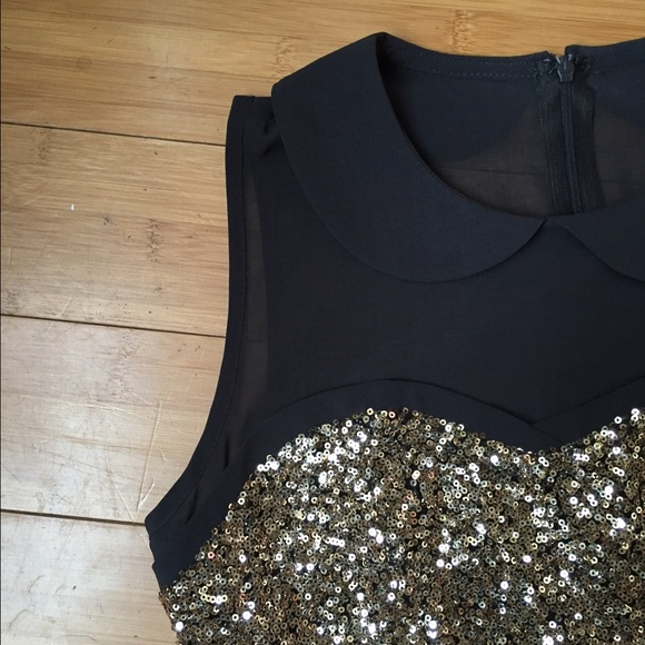 Sequined Dress with Collar - Picture 4 of 4