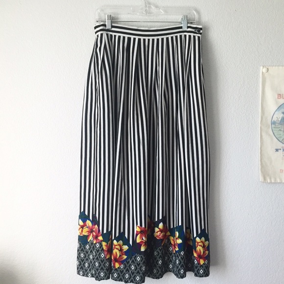 Dresses & Skirts - White and Black Striped Skirt with Flowers