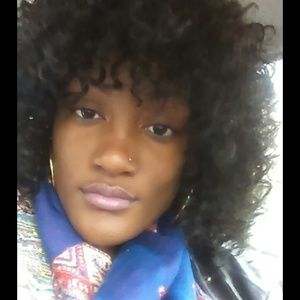 Meet your Posher, Bianca