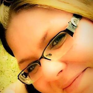 Meet your Posher, Shelly