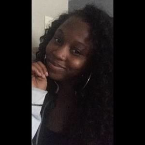 Meet your Posher, Jasmine