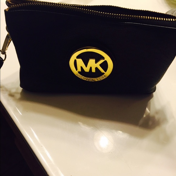 Michael Kors Wristlet.