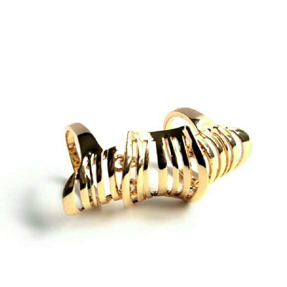 "Bug A Boo" Gold Full Finger Ring