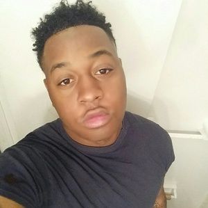 Meet your Posher, Aaron