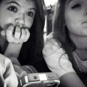 Meet your Posher, Desiree