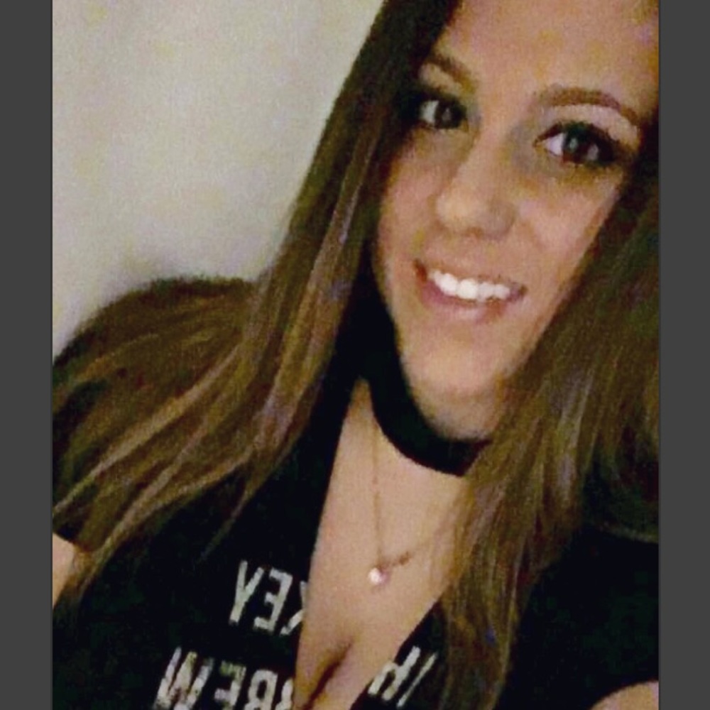 Meet your Posher, Dezz