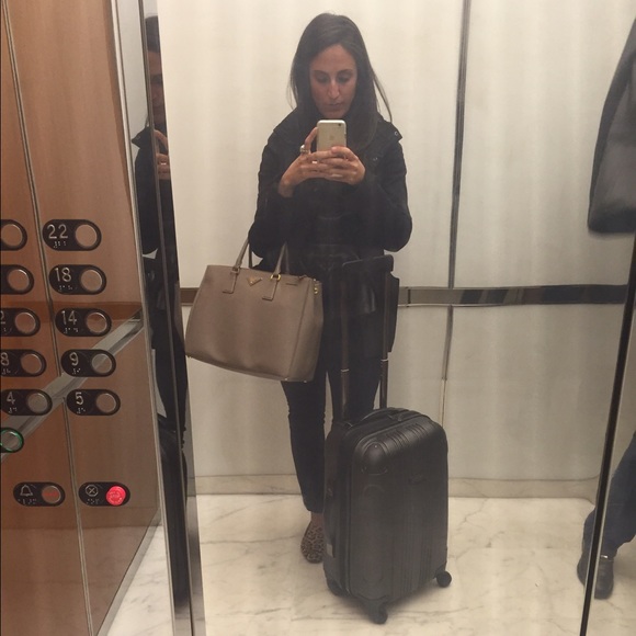 Meet your Posher, Collette - Picture 2 of 2