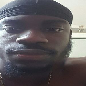 Meet your Posher, Troy