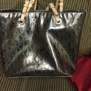 Michael Kors Jet Set East West tote