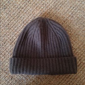 Brand New Steven Alan cashmere beanie.