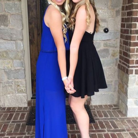 Meet your Posher, Madison - Picture 1 of 1