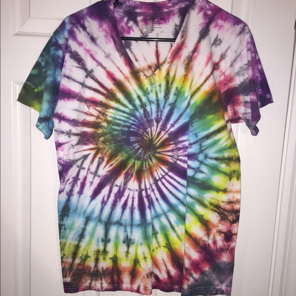 🌈Tie-dye v-neck t-shit 🌈