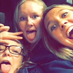 Meet your Posher, Lilly