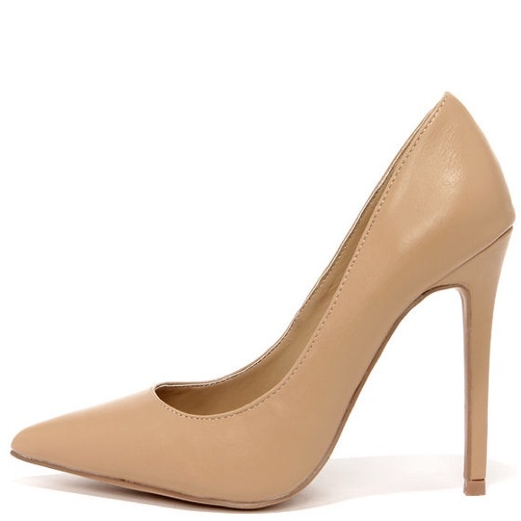 Lulu's Camel Pumps