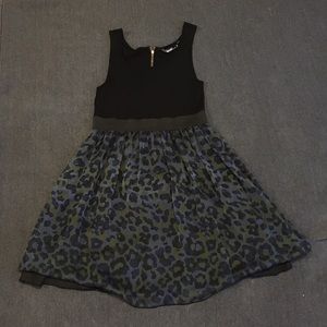 WORN ONCE! Fun & sassy kenzie dress.
