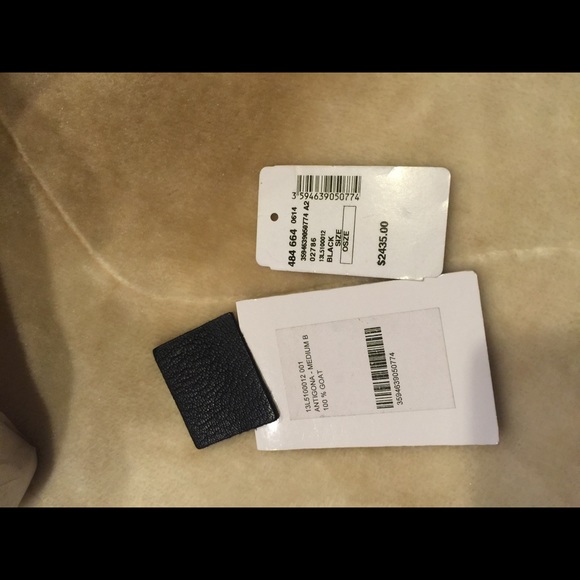 Sold Givenchy Medium Antigona - Picture 3 of 4