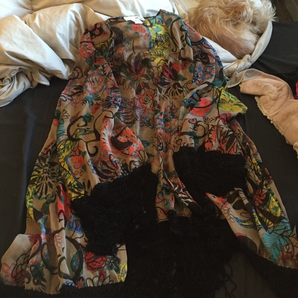 Fringe patterned kimono