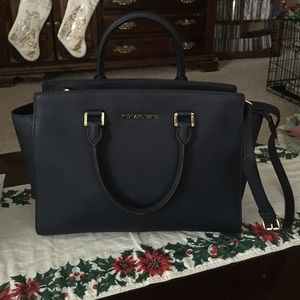MK Selma large in navy