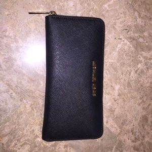 Michael Kors wallet "SERIOUS BUYERS ONLY"