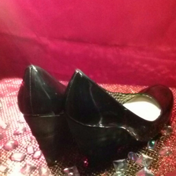 Wedges - Picture 2 of 4