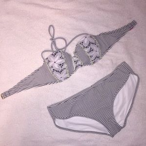 Victoria's Secret Bathing Suit Set 36B / Medium