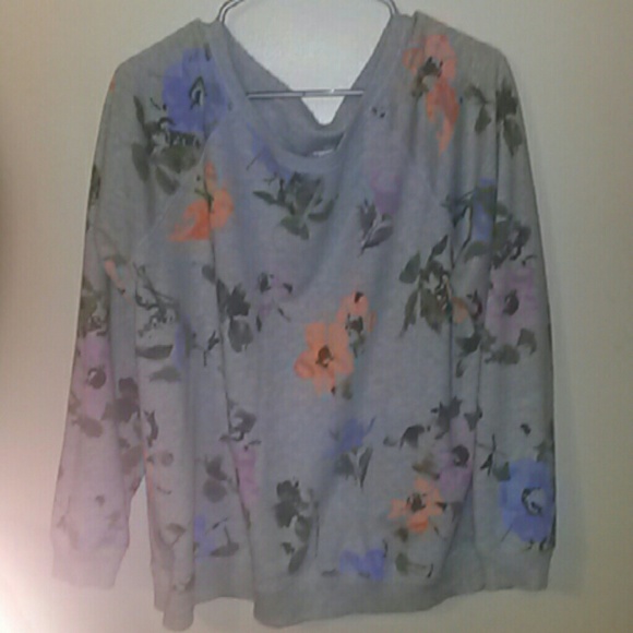 Beautiful Floral Oversized Sweater ☆LAST CHANCE☆