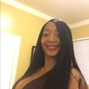 Meet your Posher, Pamela