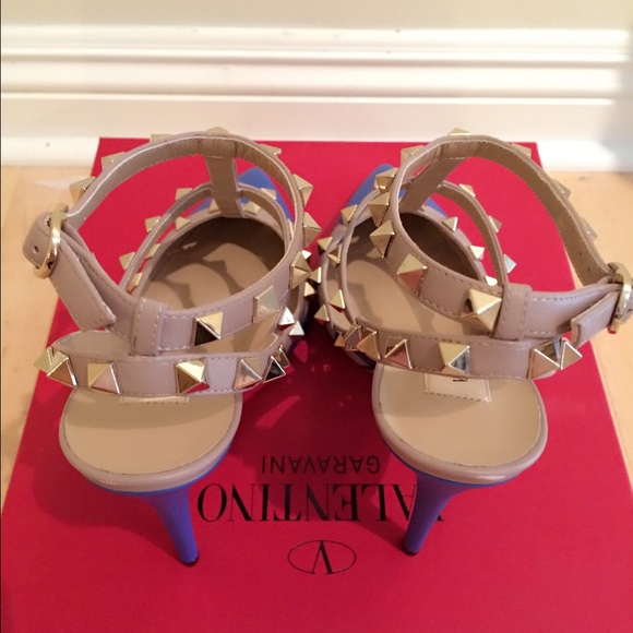 🎀SOLD ON EBAY🎀Valentino Rockstud Leather Pumps - Picture 3 of 4