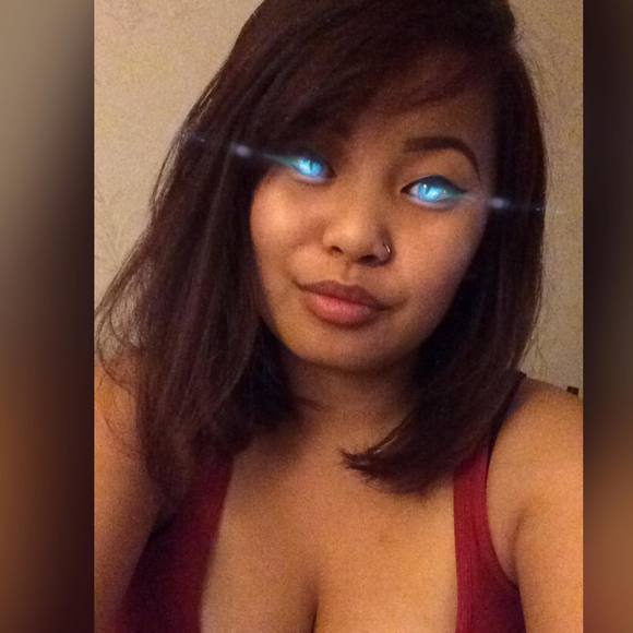 Meet your Posher, Chia