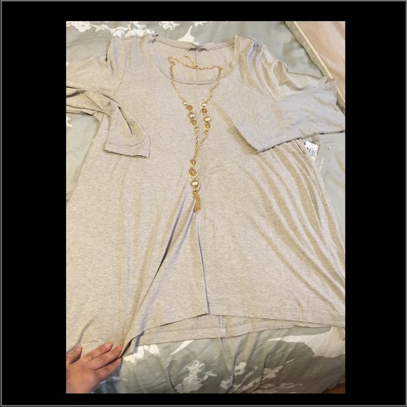 NEW🛍Grey loose top🍁 - Picture 3 of 3