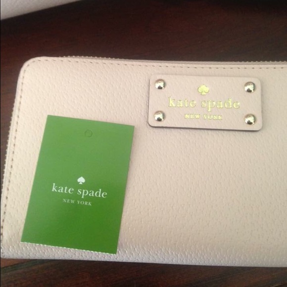 Posypink Durham with matching posypink Neda wallet - Picture 2 of 4