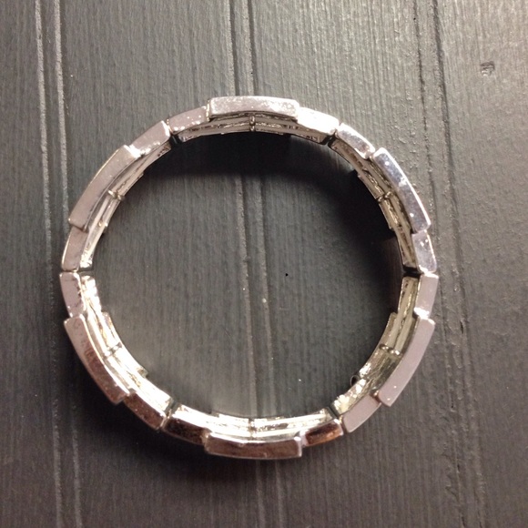 Aztec Bracelet - Picture 3 of 3