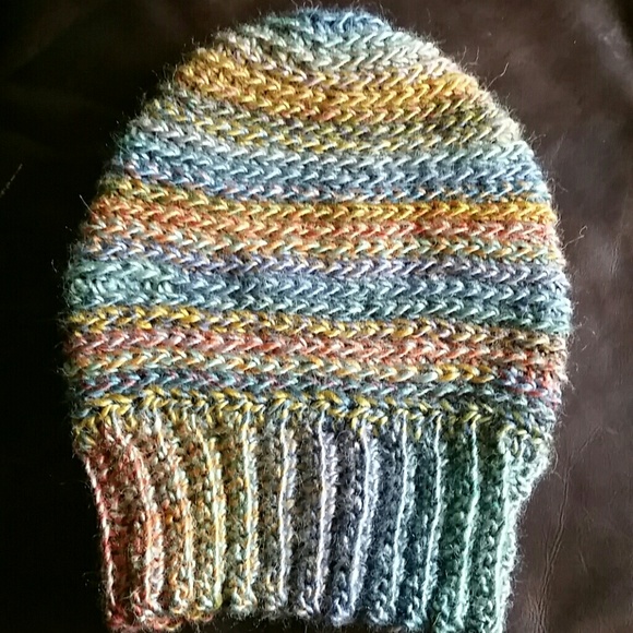 Hand Made Slouchy Beanie Hat - Picture 4 of 4