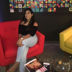 Meet your Posher, Karina