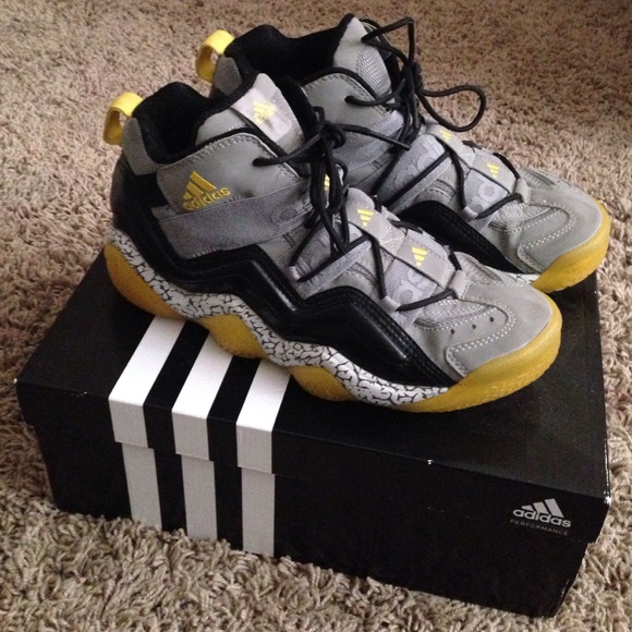 Adidas Top 10