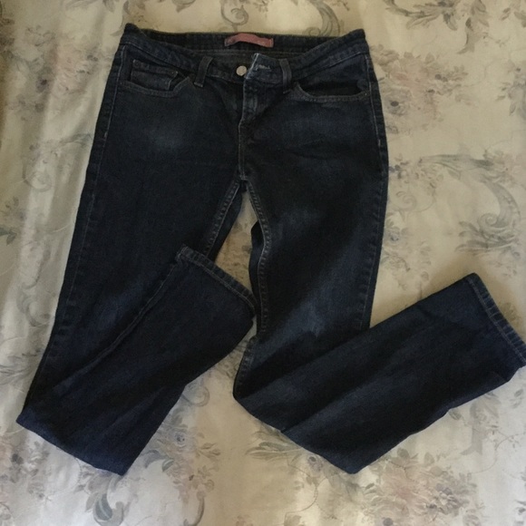 Dark wash Levi's skinny jeans size 7