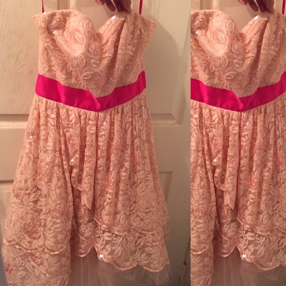 Betsey Johnson special occasion prom dance dress