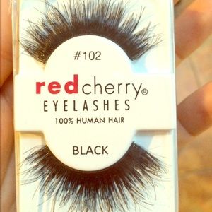 RED CHERRY BLACK EYELASHES