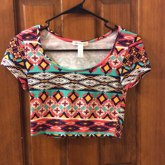 Crop top tribal print shirt.