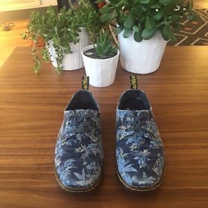 Dr. Martens Aldgate UK 5