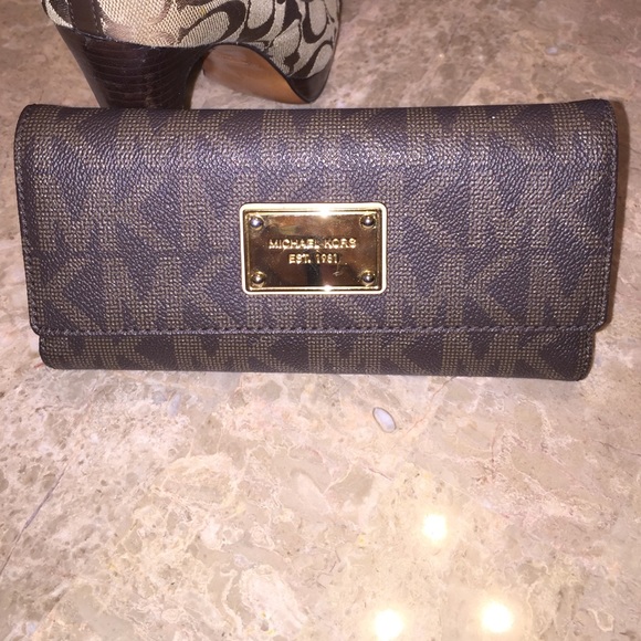 Original Michael Kors wallet