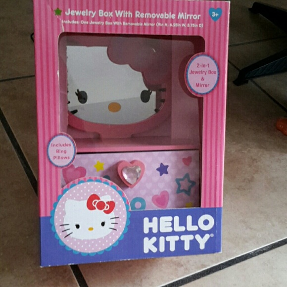 💲BUNDLE ADD-ON💲5! BRAND NEW--->Hello Kitty!