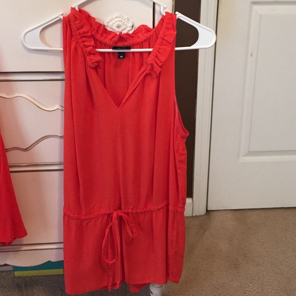 Red waist tie top