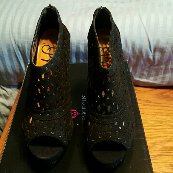 New in box platform laser cut booties