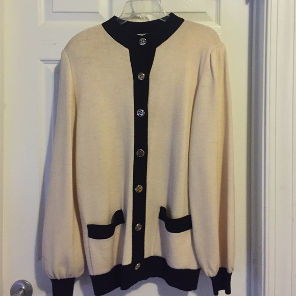 Authentic ST. JOHN cardigan