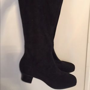 🎁🎀Knee high boots!