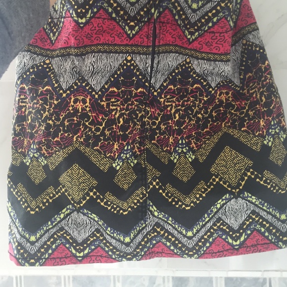 Pattern Mini Skirt - Picture 3 of 4